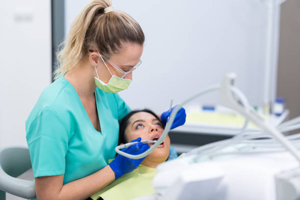 Best Emergency Dental Extractions in Fairfield University, CT